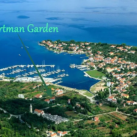 Garden Daire *
